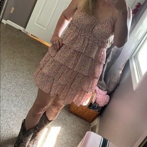 ADORABLE Women’s ruffle Halter Dress size Large